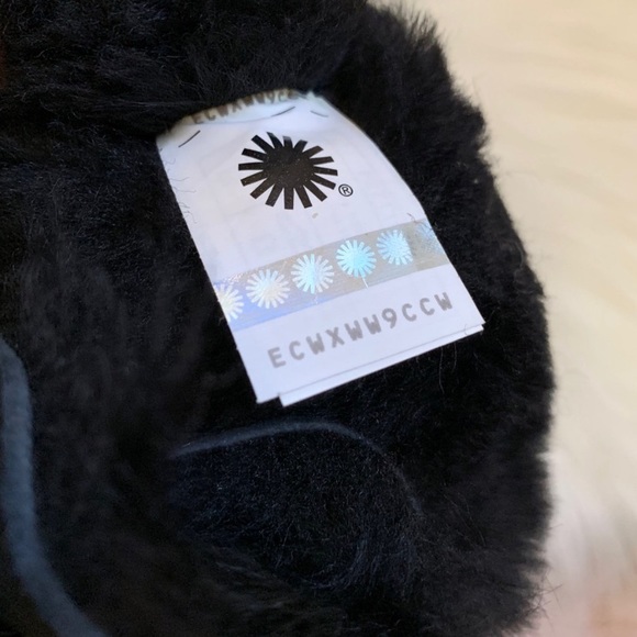 UGG Black Bailey Bow II Boots - Picture 8 of 8